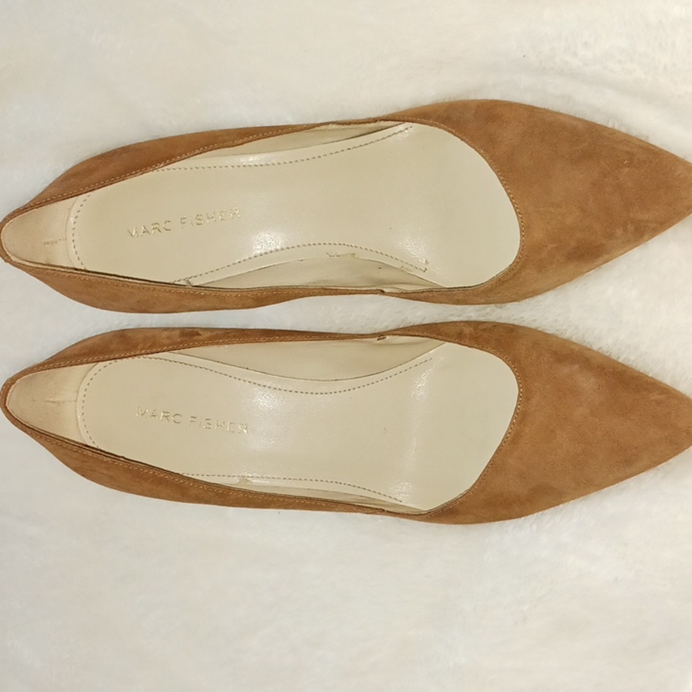 Marc Fisher Tuscany suade Tan pump size 9